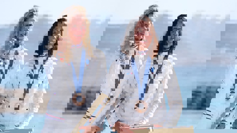 2064791