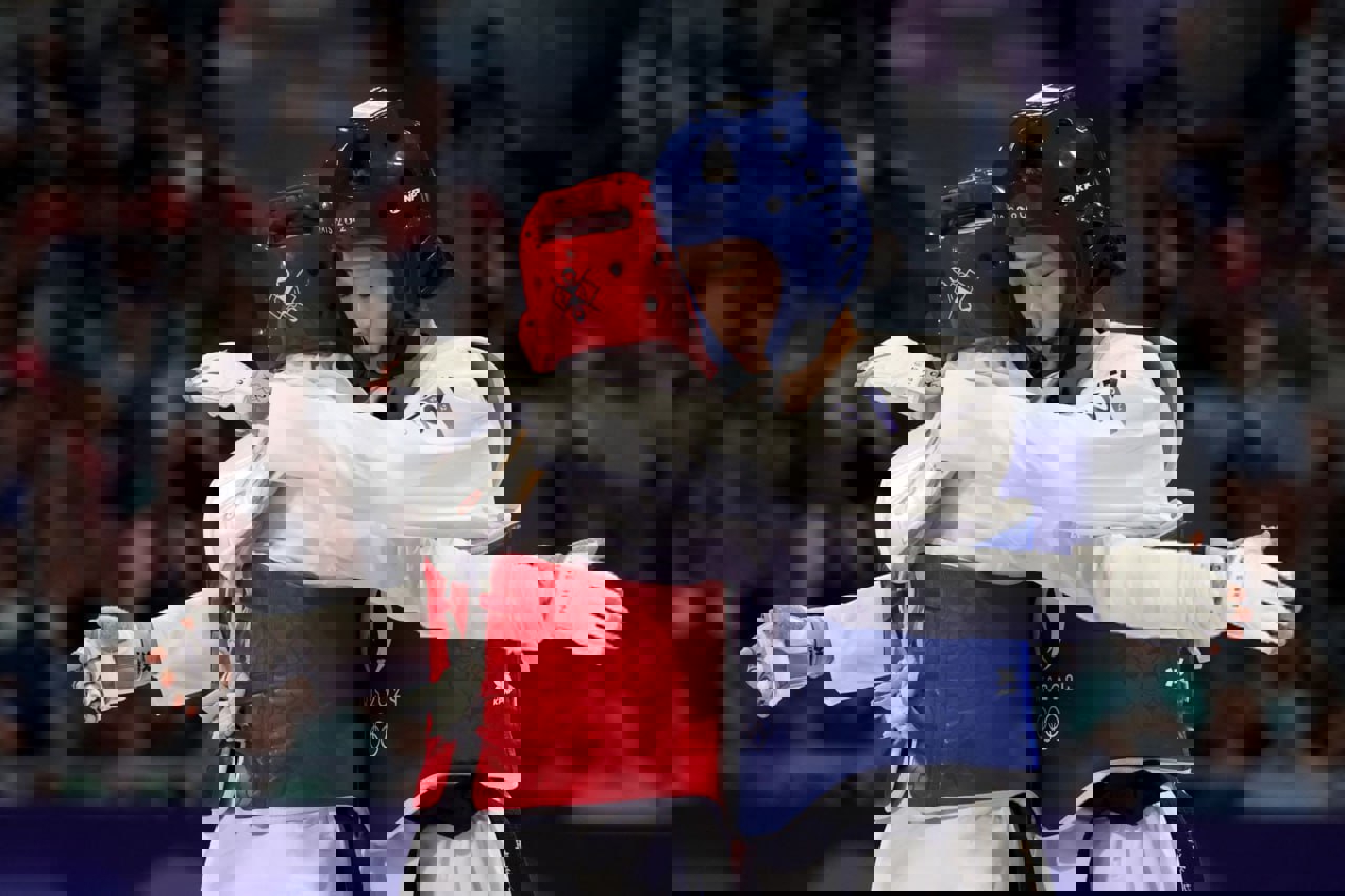 2065433