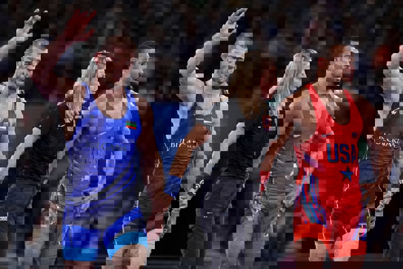2065443