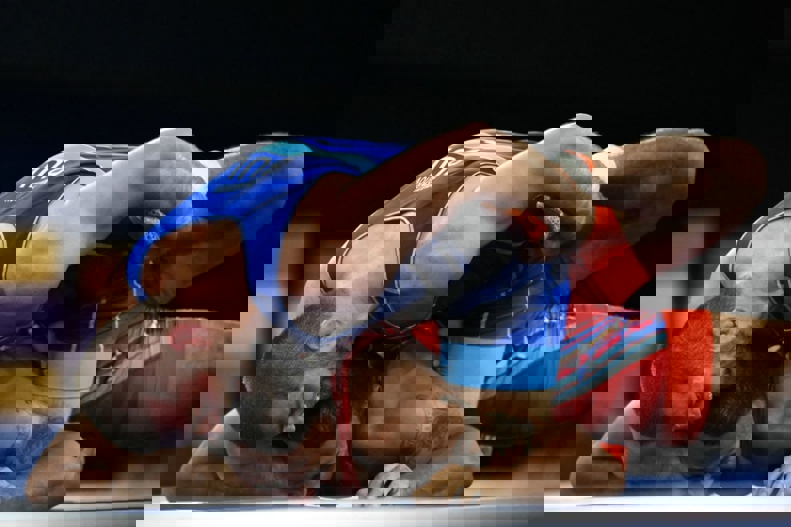 2065282