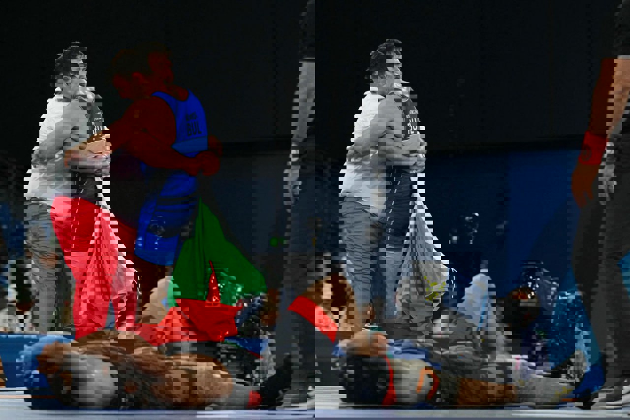 2065371