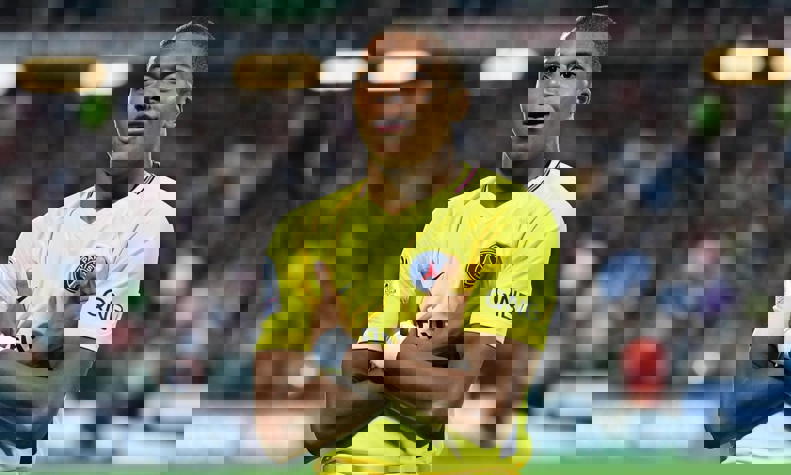 2065696