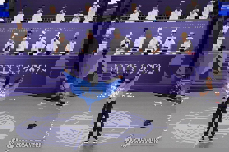 2066167