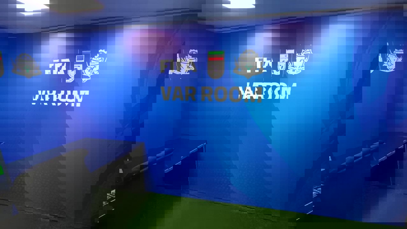 2066122