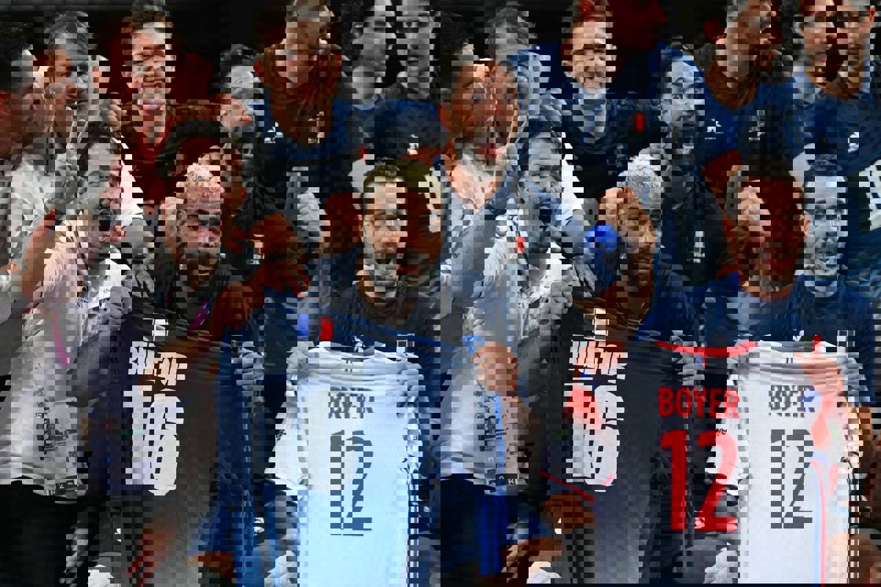 2066186