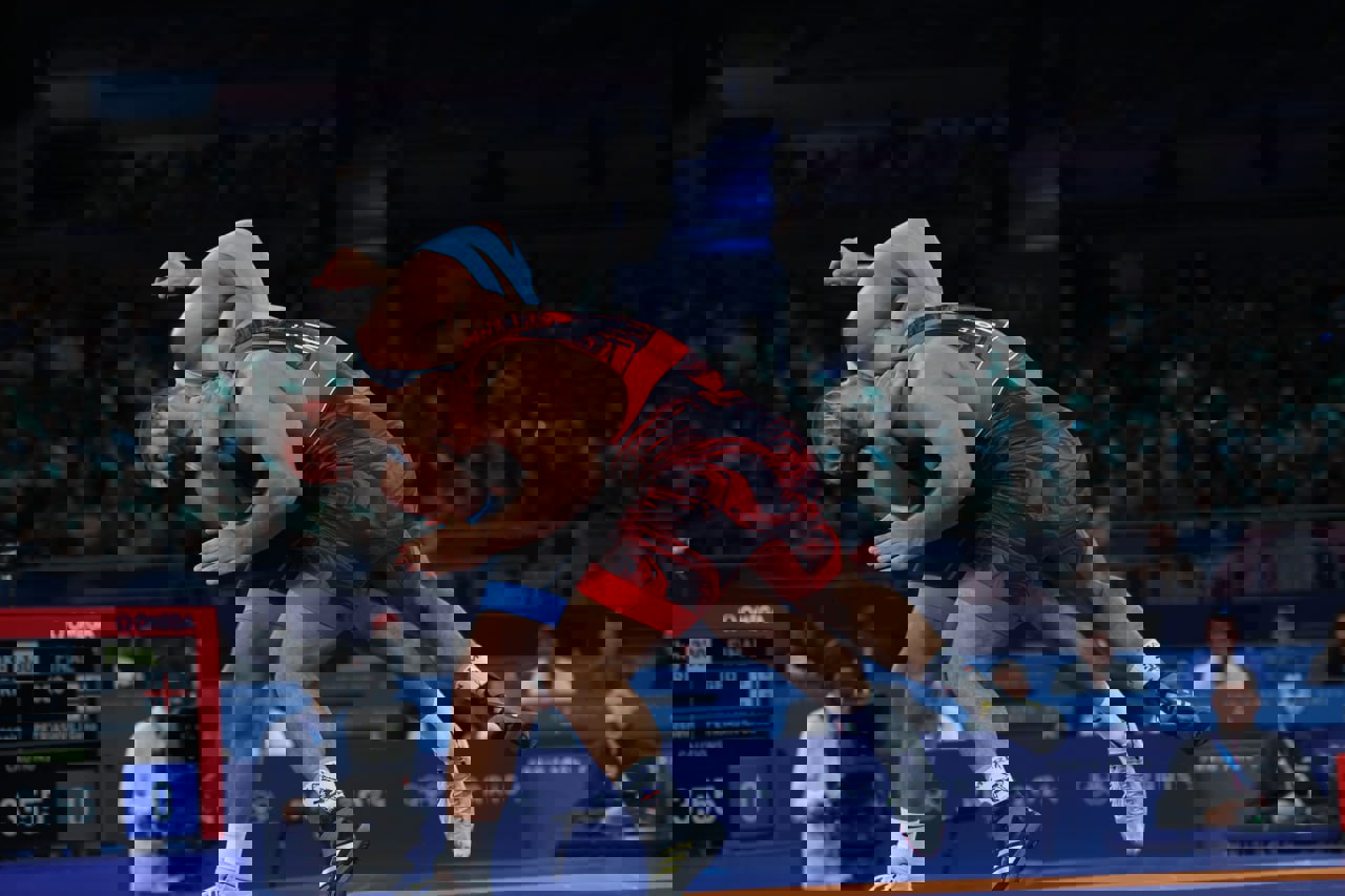 2066425