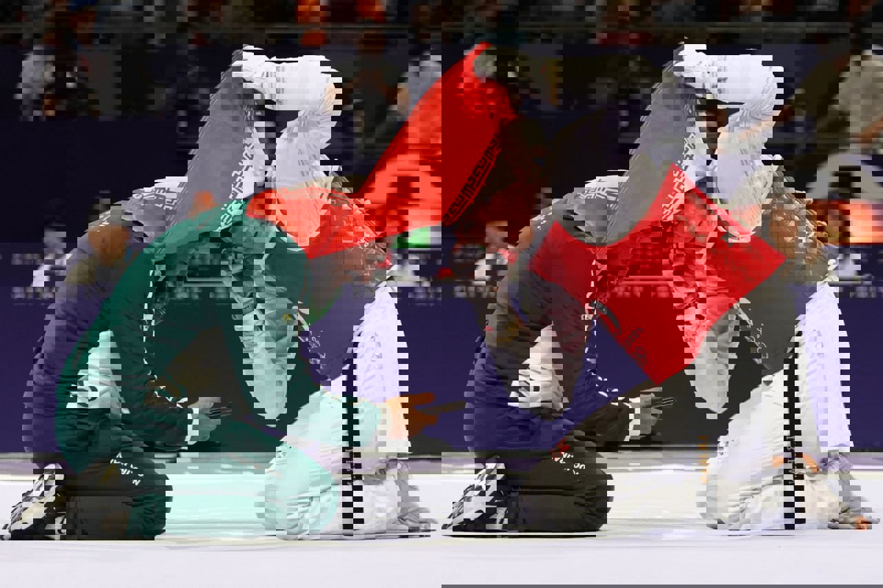 2066489