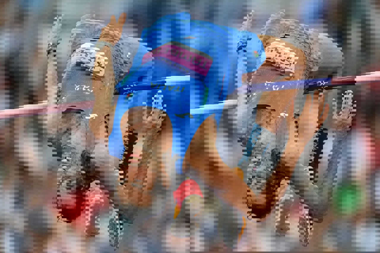 2066505