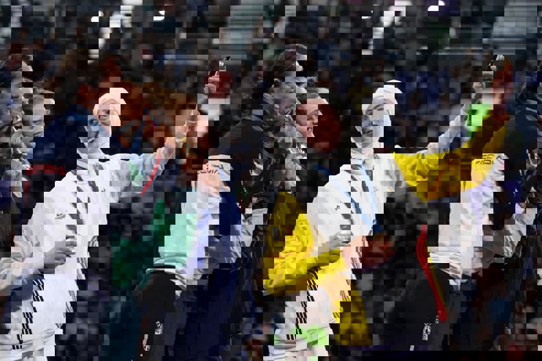 2066541