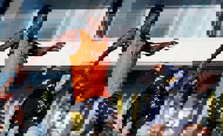 2066682