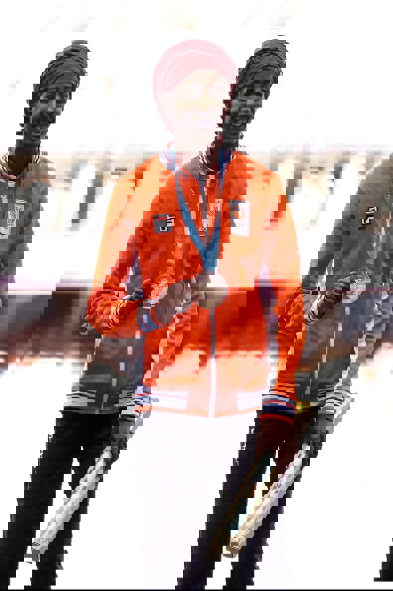 2066756