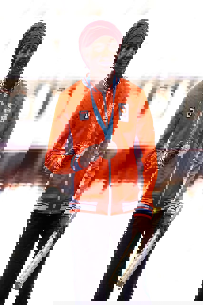 2066756
