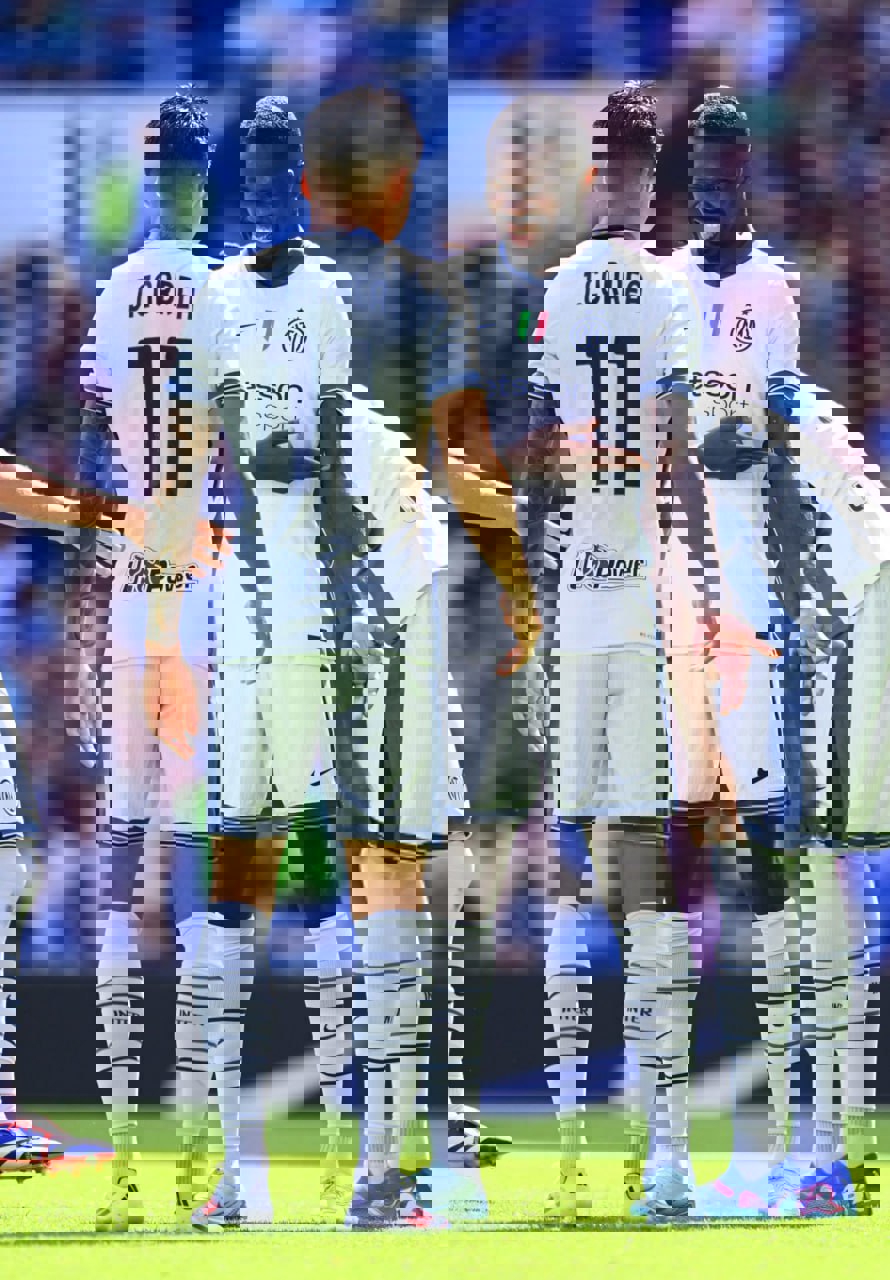 2066863