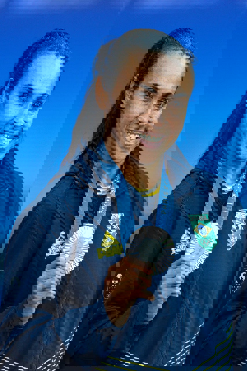 2067000