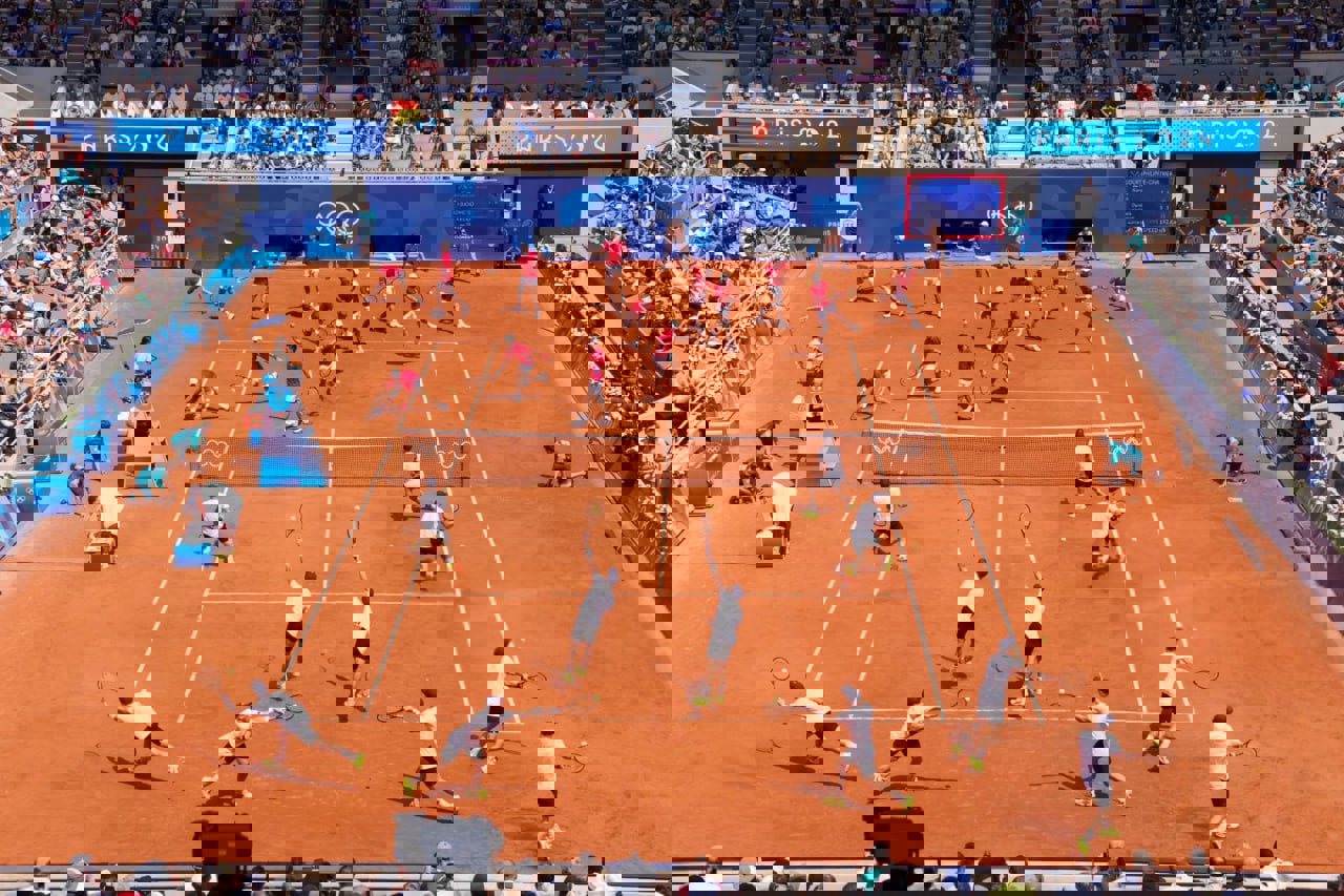 2067044