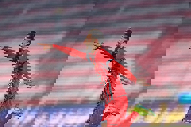 2067095
