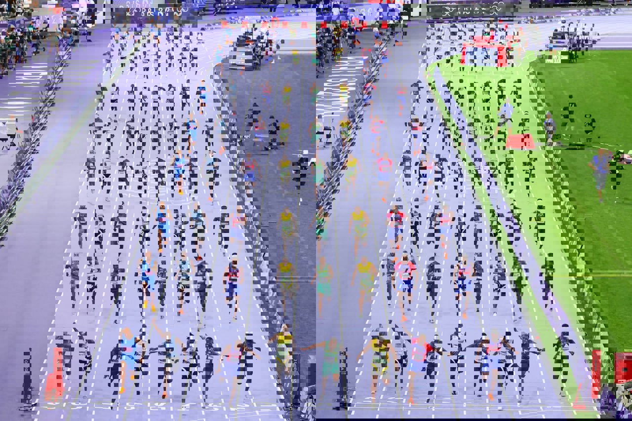 2067033