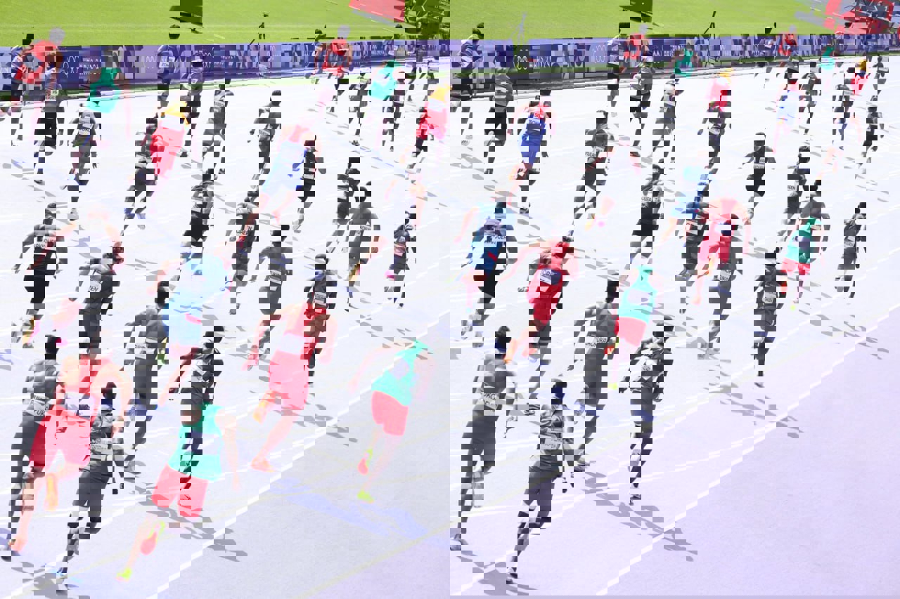 2067045