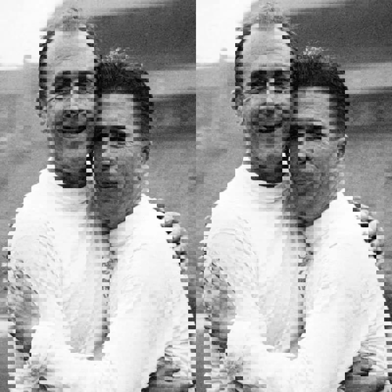 2067128