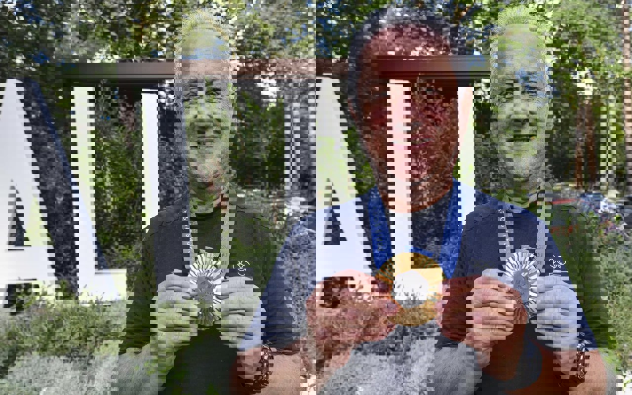 2067210