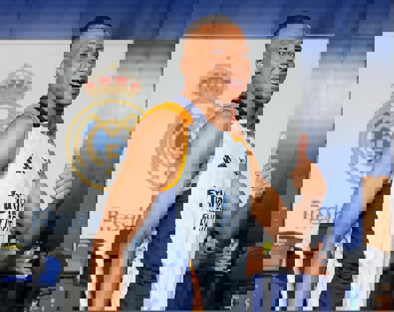 2067268