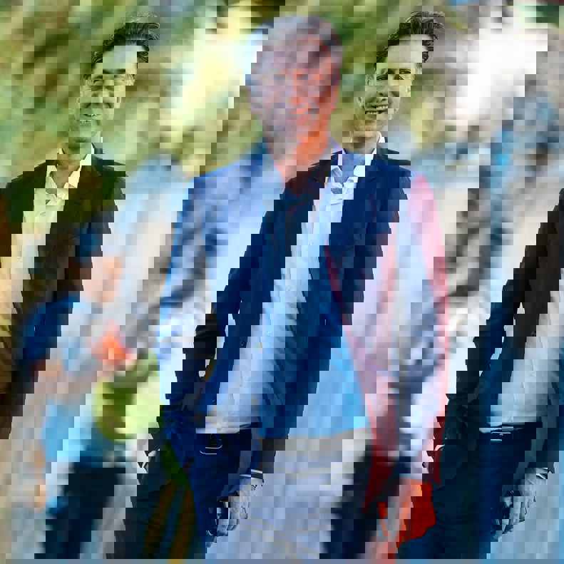2067380