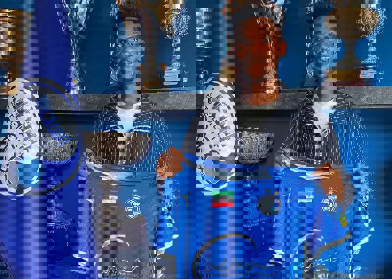 2067869