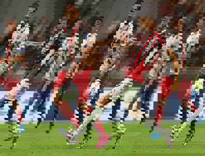 2067901