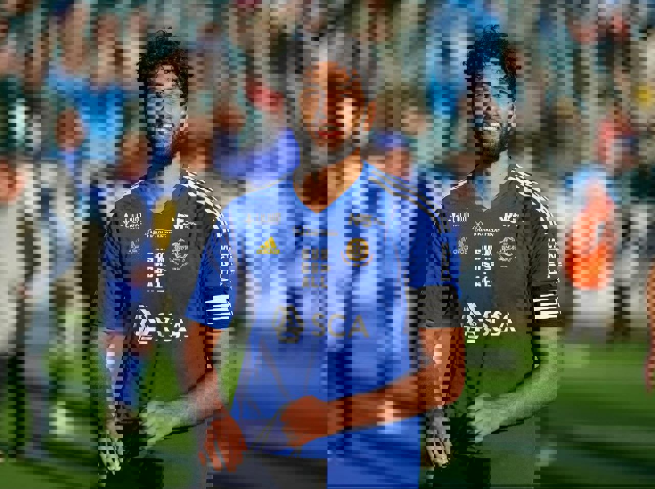 2067902