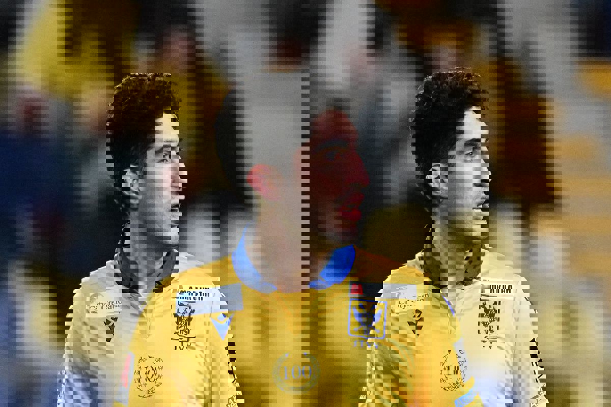 2067904