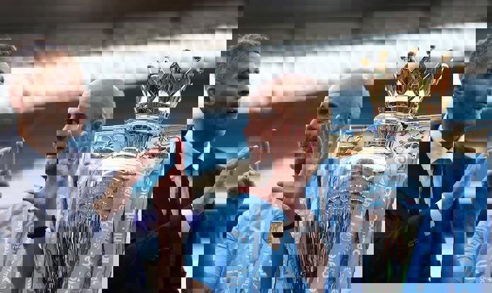 2067957