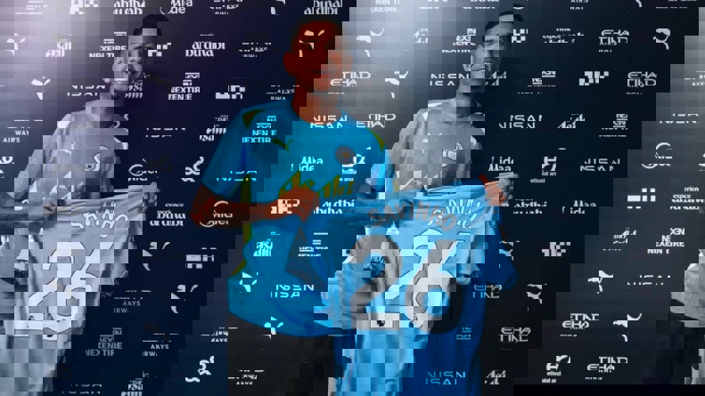 2067956