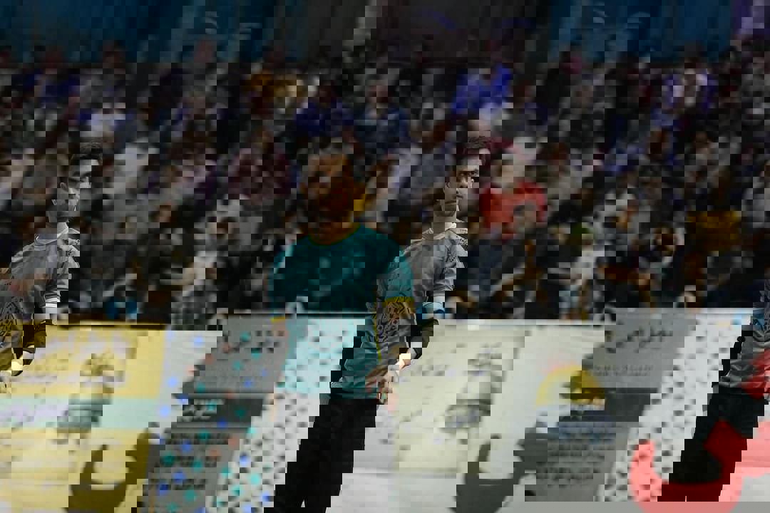 2068112