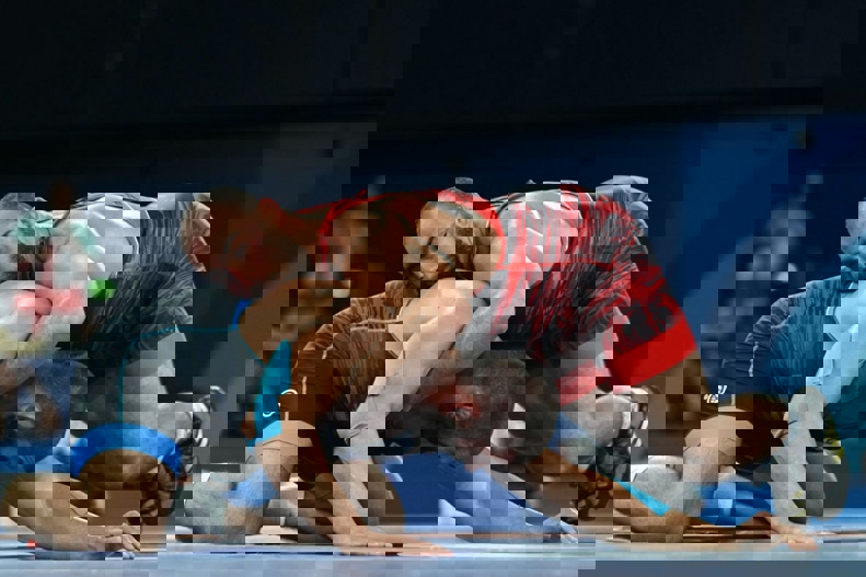 2068161