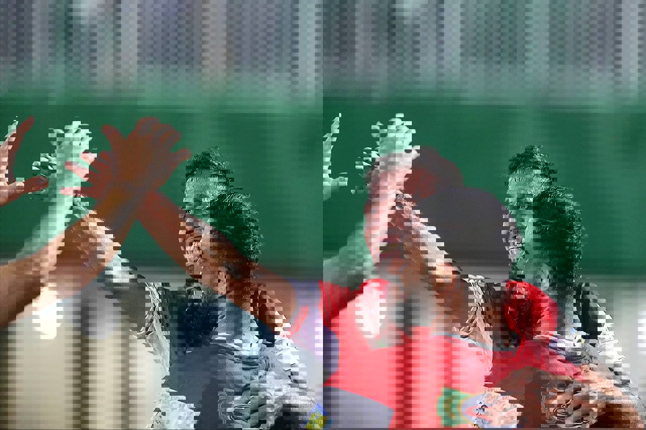 2068645