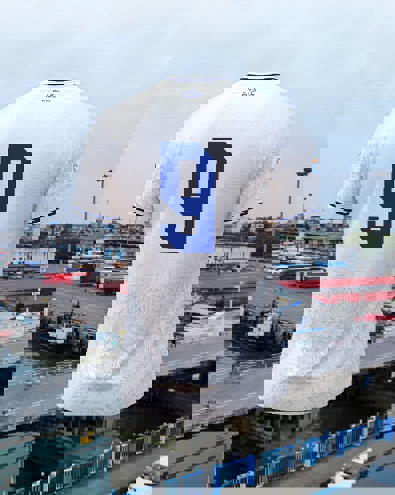 2068341
