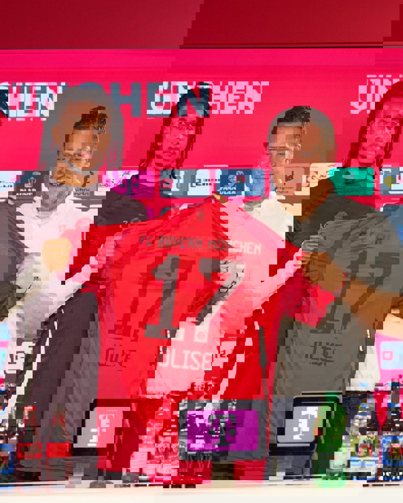 2068437