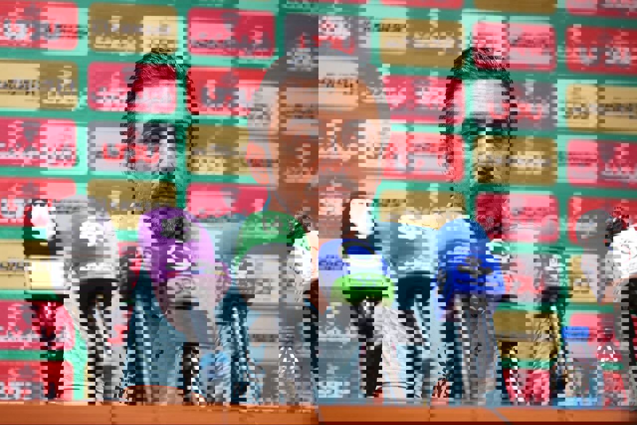 2068451