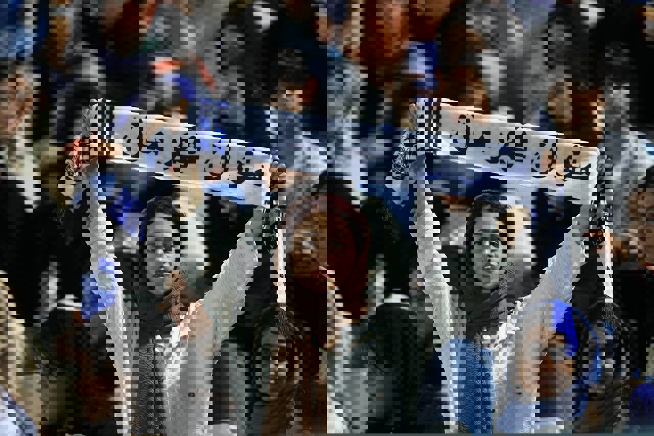 2068600