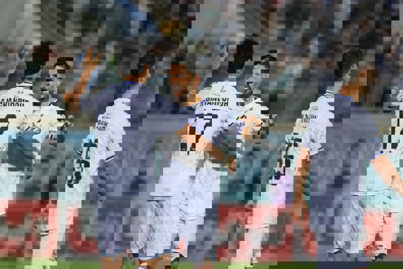 2068698