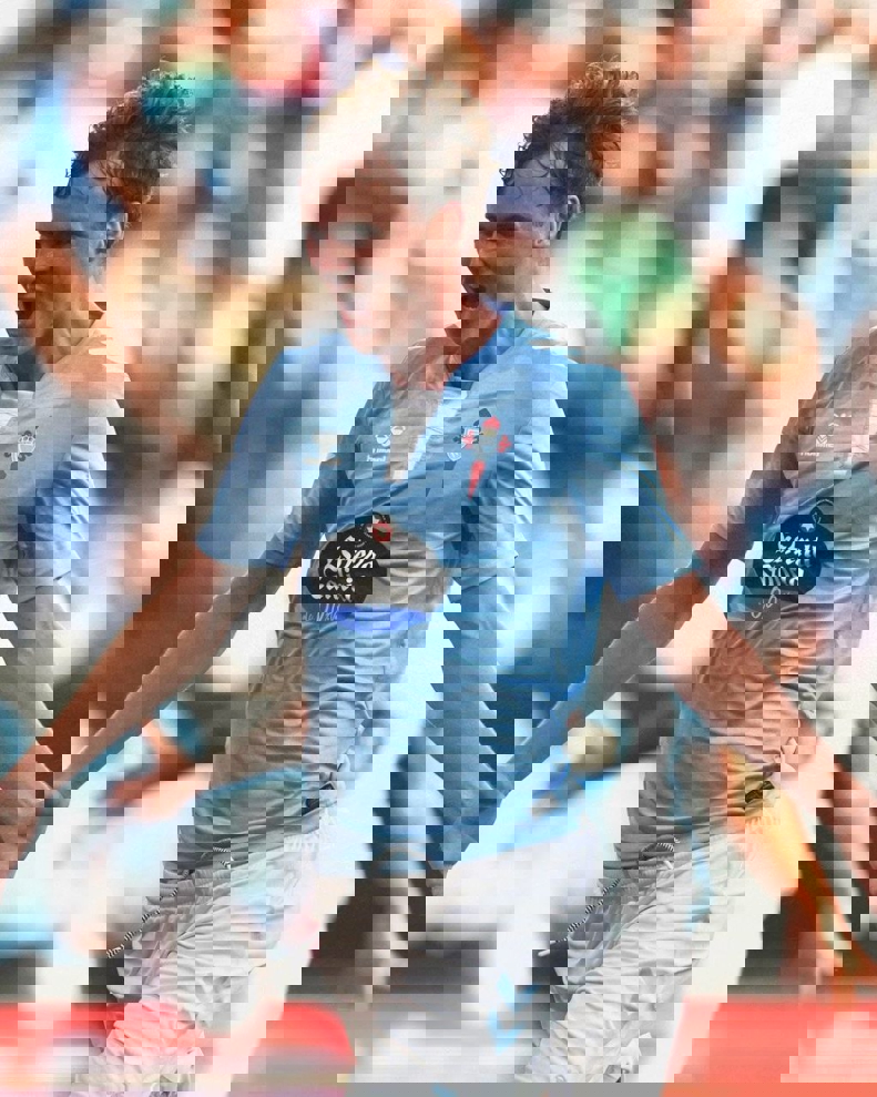 2069133