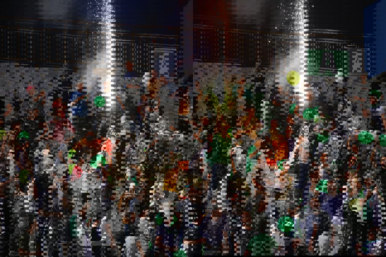 2068884