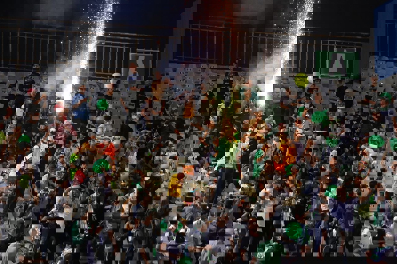 2068884