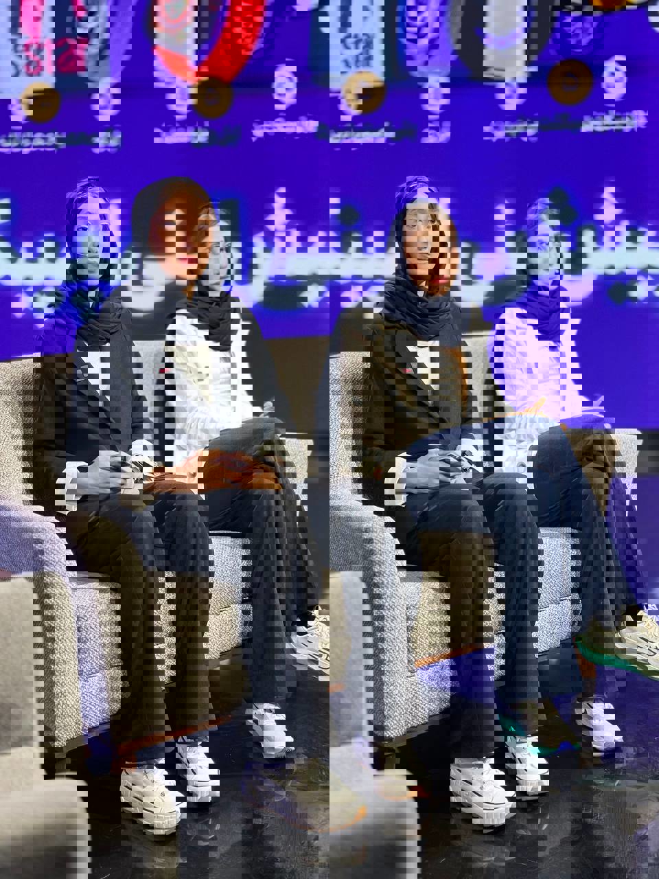 2068921