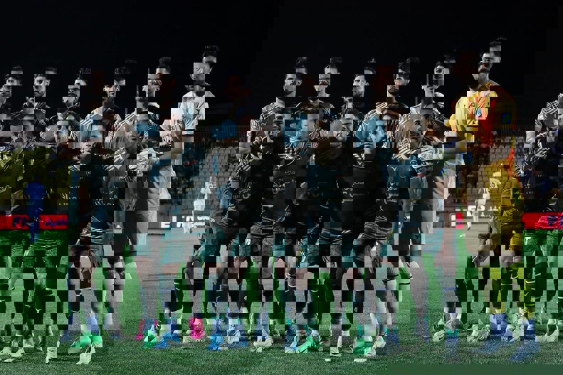 2068957