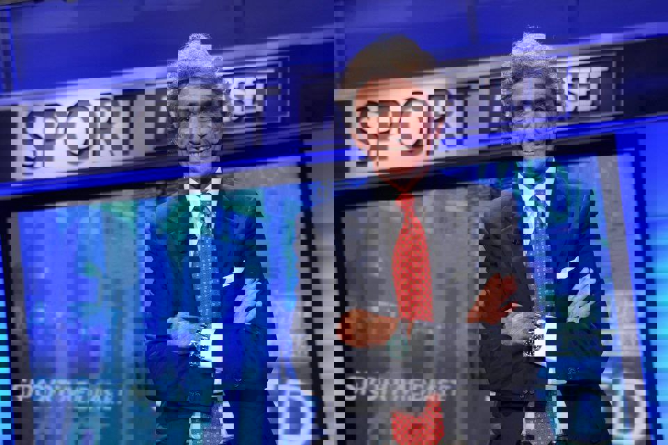 2068992