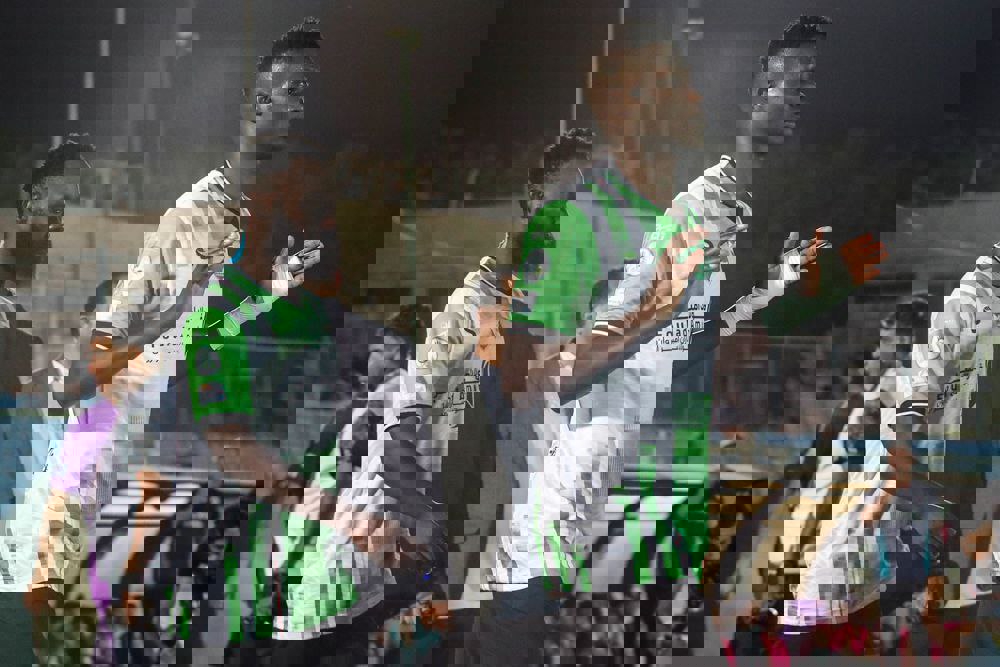 2069208
