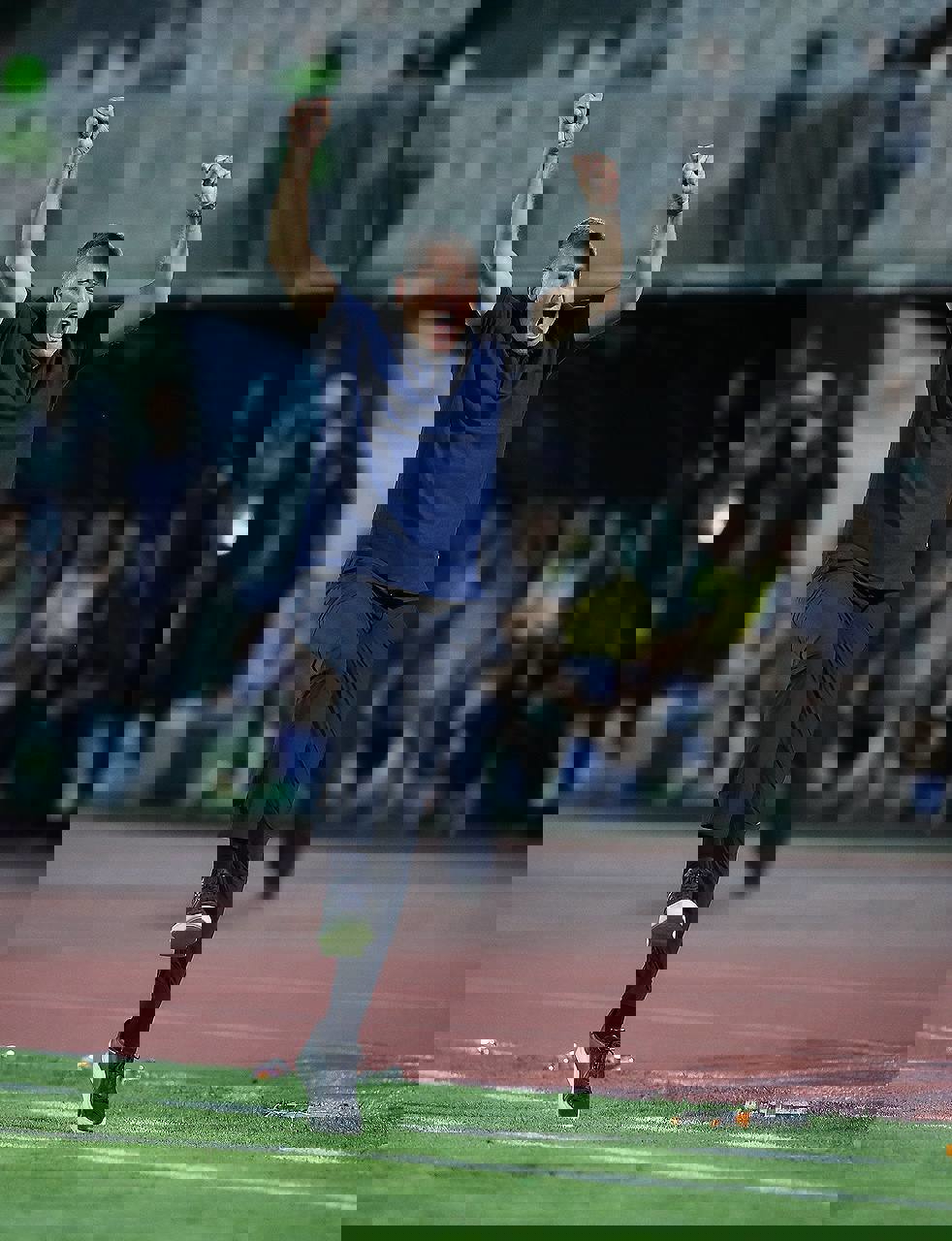2069192
