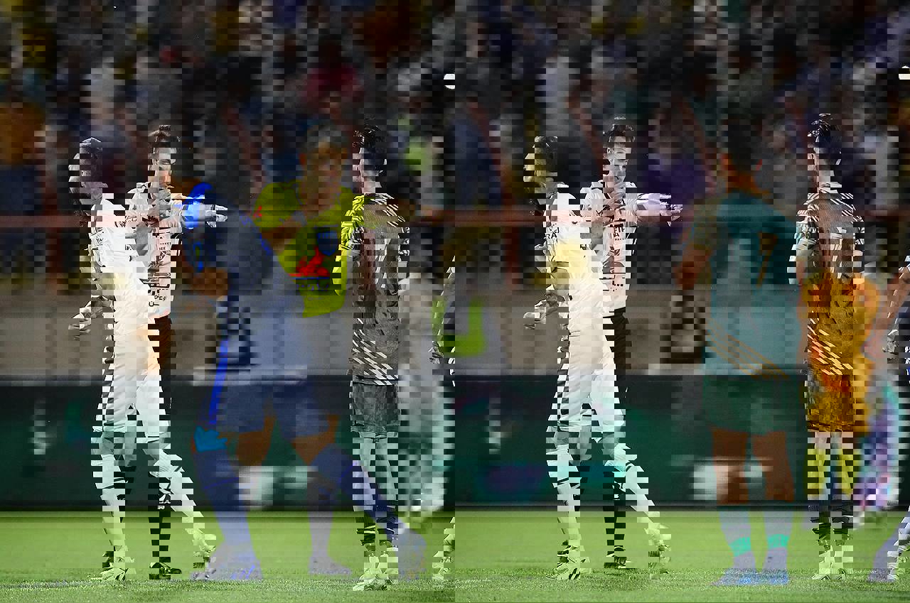 2069602