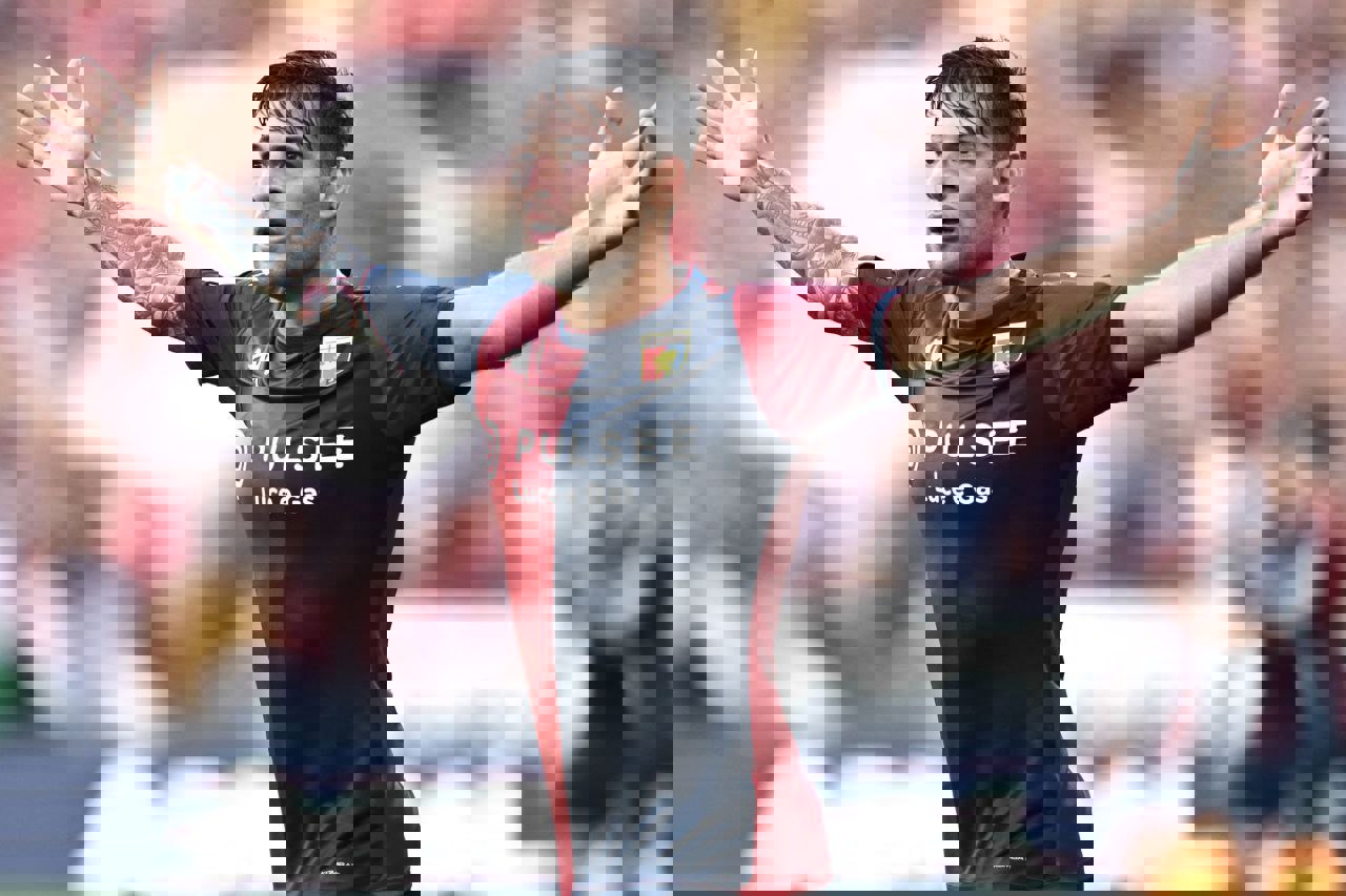 2069570
